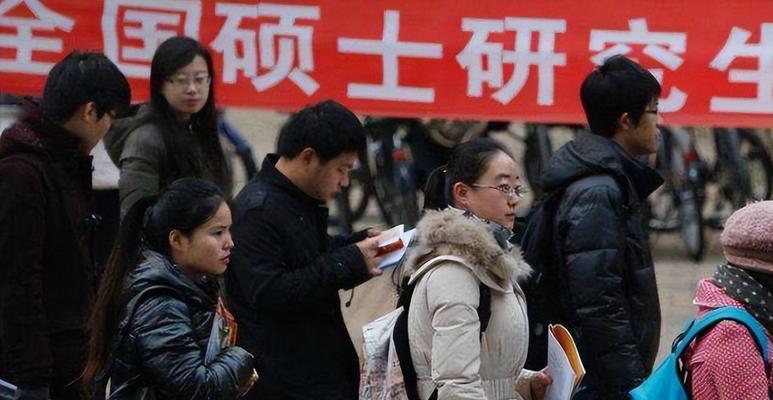 就业前景和高薪为导向的专业选择指南（探索职业发展，把握未来）