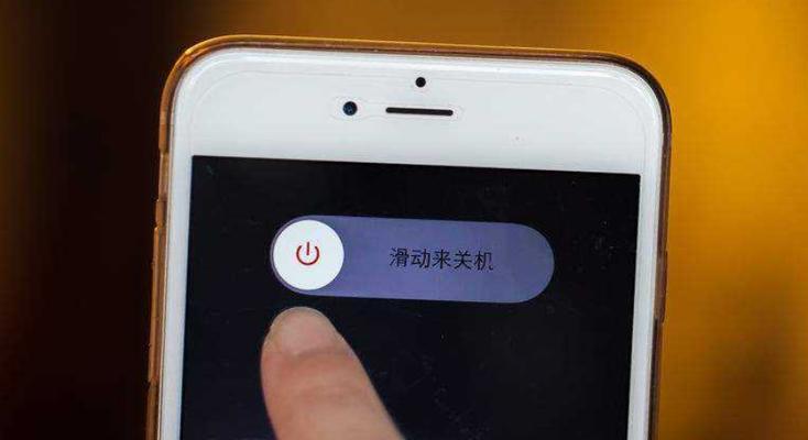 苹果iPhone新手使用指南（轻松上手，享受智能手机的乐趣）