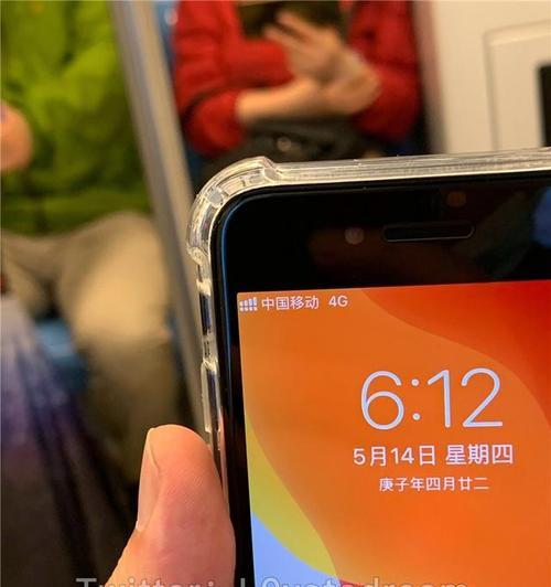 iPhone11引领双卡双待时代（一部手机，轻松管理双卡双待生活）