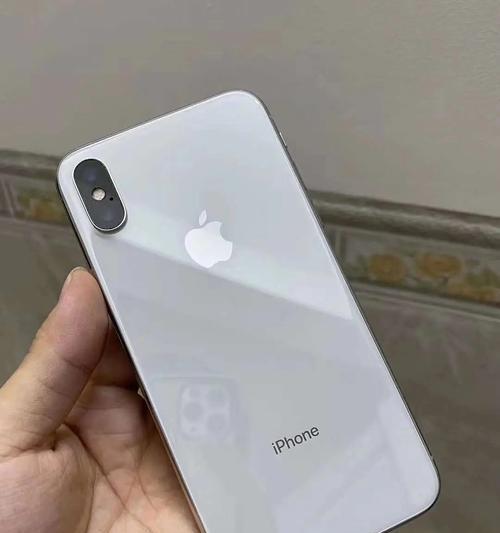 港版iPhone与国行入手（比较和分析港版iPhone和国行iPhone的优缺点及购买建议）