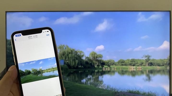 苹果手机投屏电视步骤分析（实现苹果手机投屏电视的简易教程及注意事项）