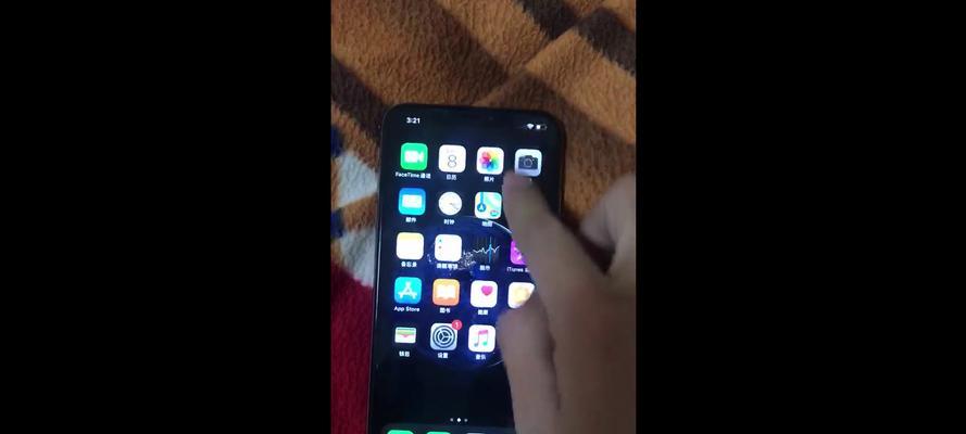 解决iPhone显示无SIM卡问题的方法（如何重新识别SIM卡并恢复通信功能）