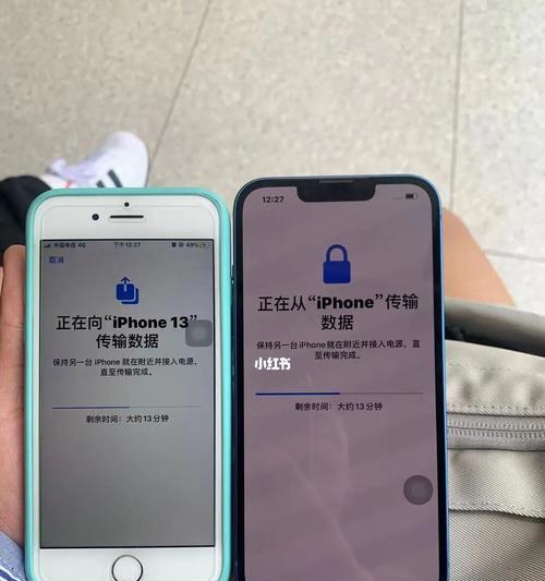 iPhone双卡拨打电话切换方法（轻松实现双卡拨打）