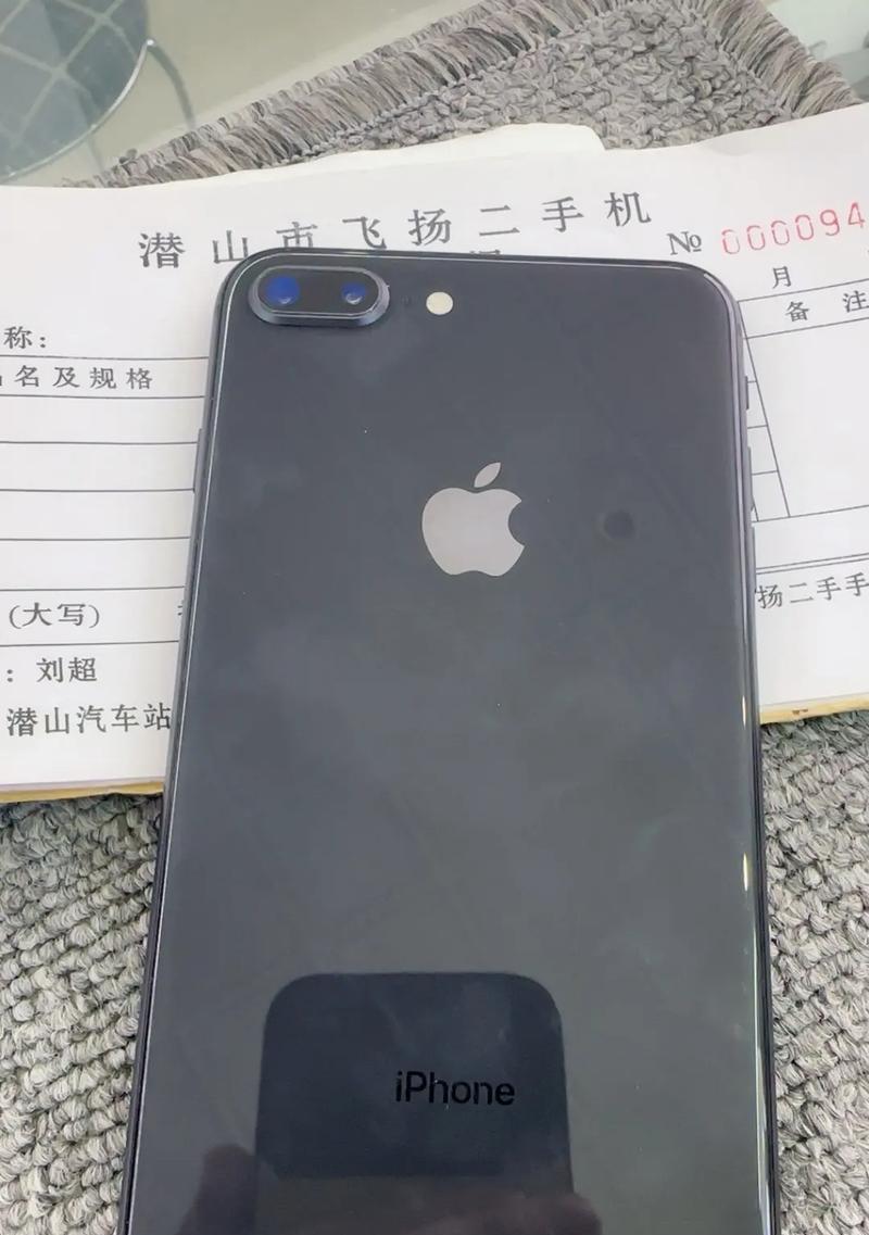 iPhone 8 Plus的尺寸是多少？屏幕大小和握持感如何？