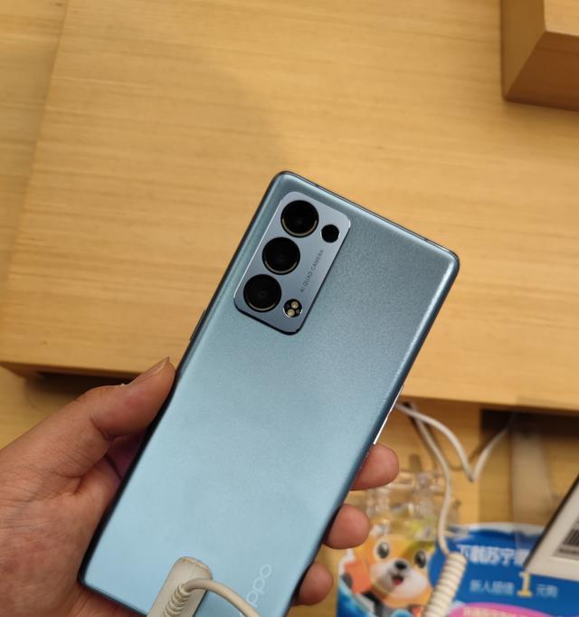 opporeno6支持无线充电功能吗？如何使用？