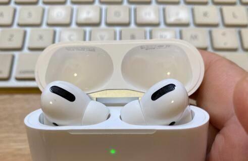 AirPods Pro如何正确充电？避免常见错误的步骤是什么？